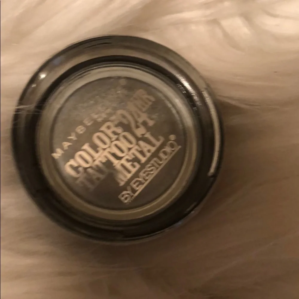 Maybelline ColorTattoo Metal 24HR Cream Gel NEW